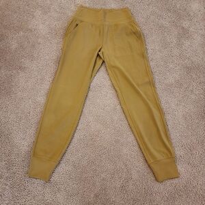 ATHLETA NWOT Venice Joggers Size Tall Small